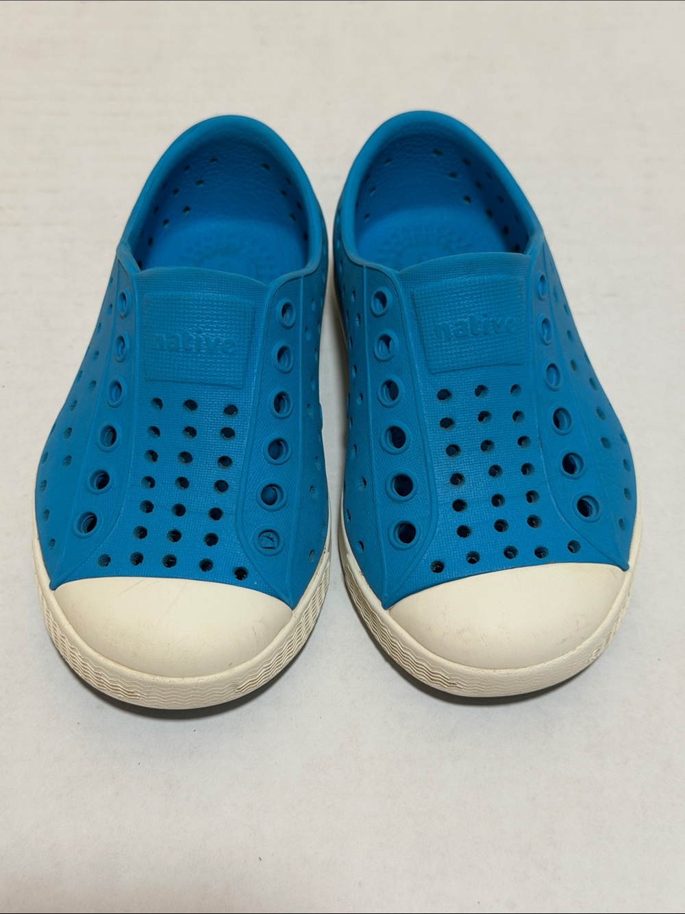 Native Jefferson Kids Water Shoes in Blue - Kids Toddler Size 6